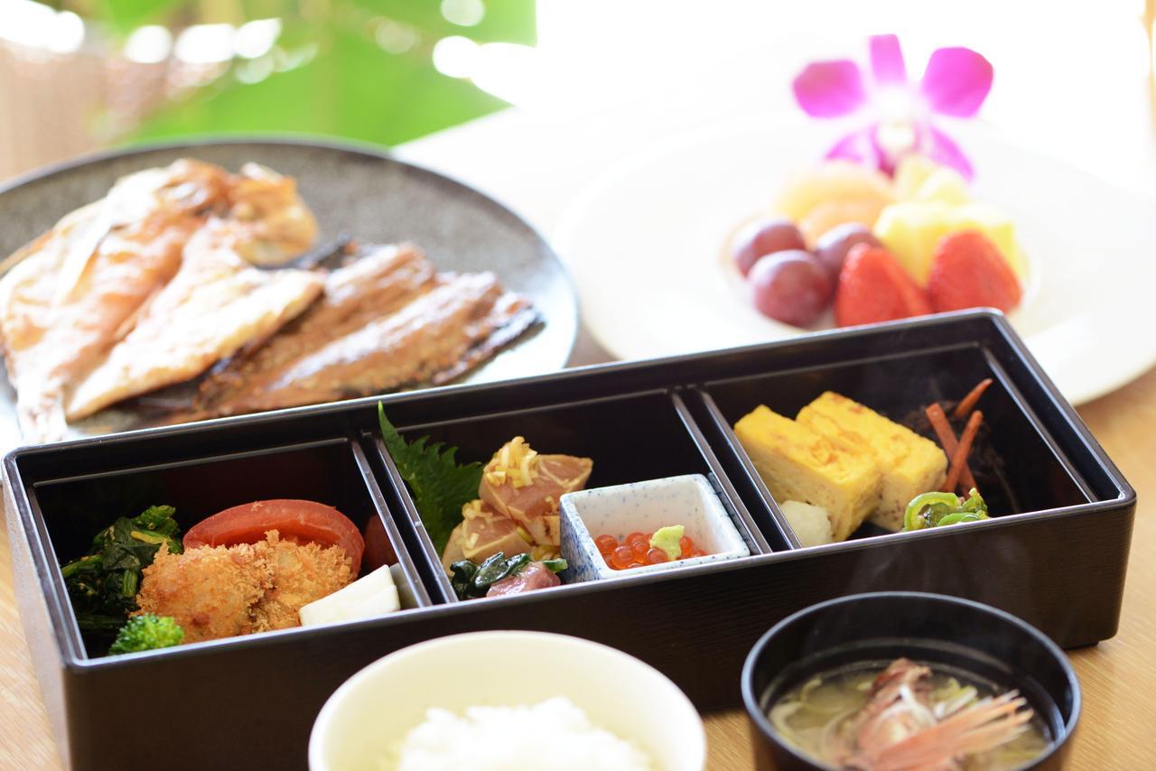 伊东 Aiken Oyado Izukogen酒店 外观 照片